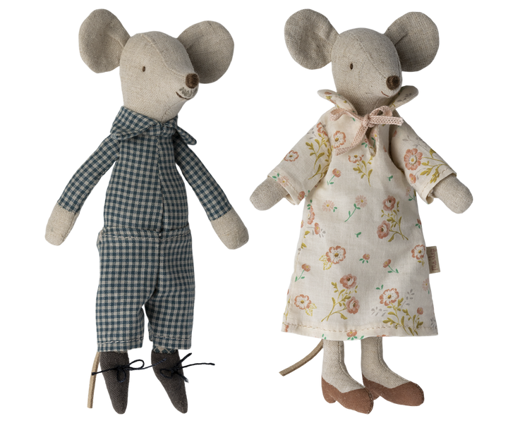 Grandma mouse wearing an off-white nightgown with flower pattern next to Grandpa mouse, wearing a checked pajamas.