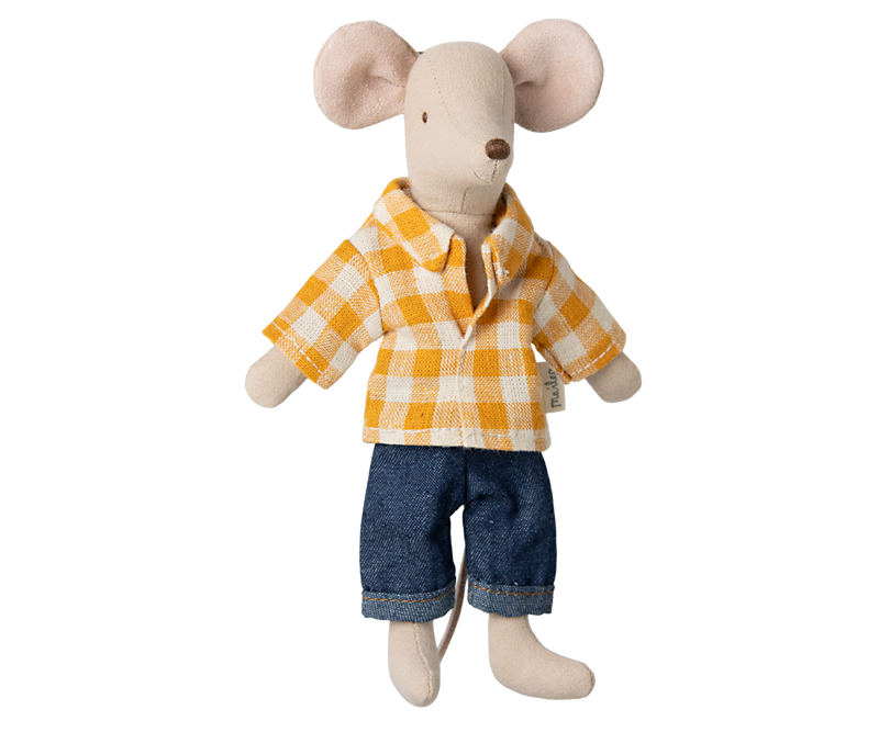Dad mouse wearing an oversized yellow checked shirt and blue jeans with rolled cuffs.