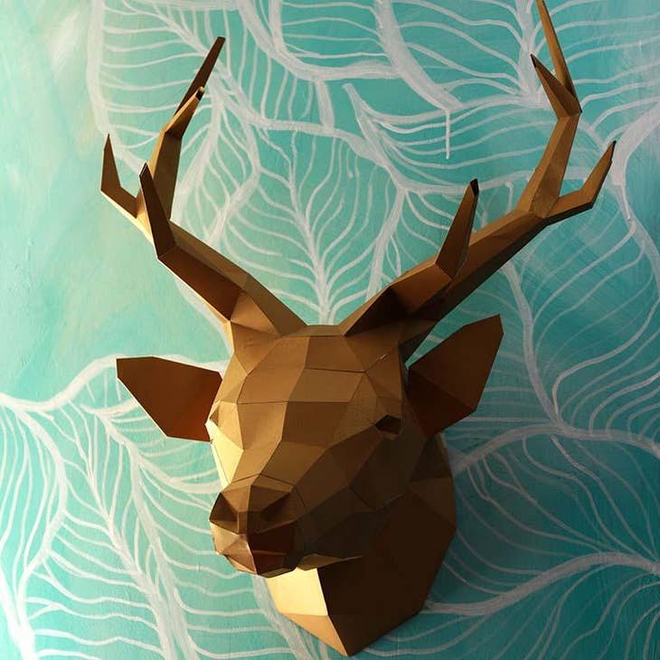 Brown deer's head origami suitable for wall hanging