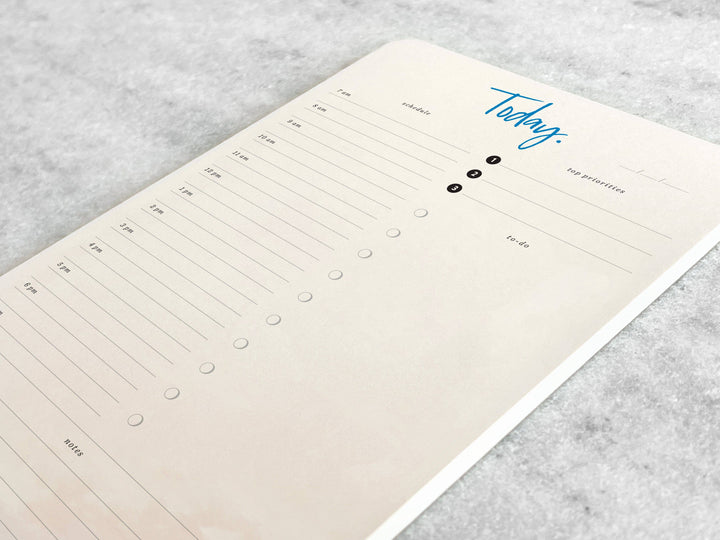 Close up of the planner focusing on the priorities and to-do sections.