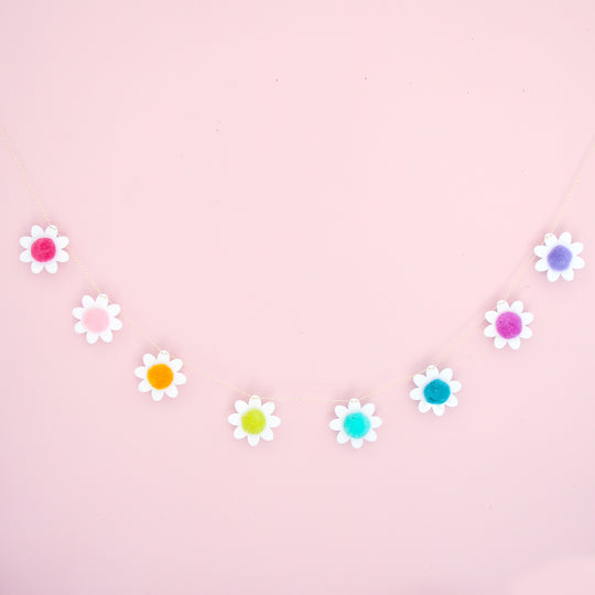 Acrylic Daisy Garland